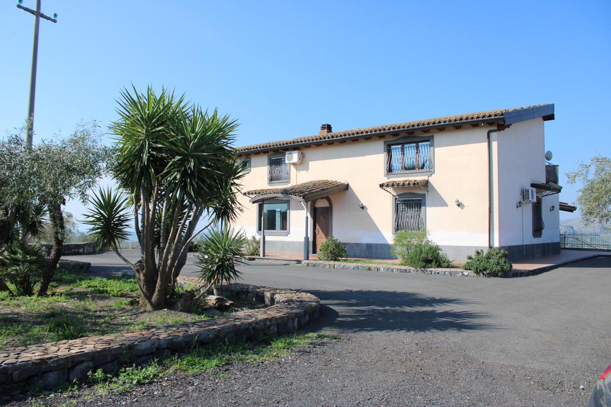 Hotel Ranch Simeto Paterno  Esterno foto