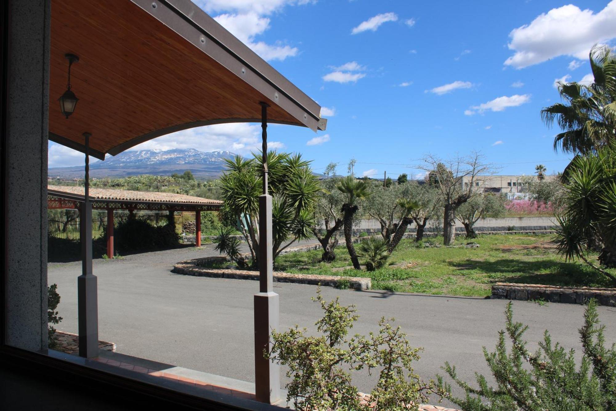 Hotel Ranch Simeto Paterno  Esterno foto