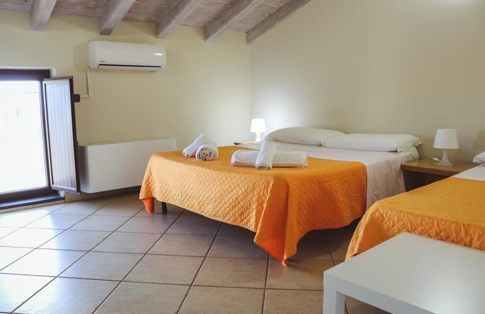 Hotel Ranch Simeto Paterno  Esterno foto