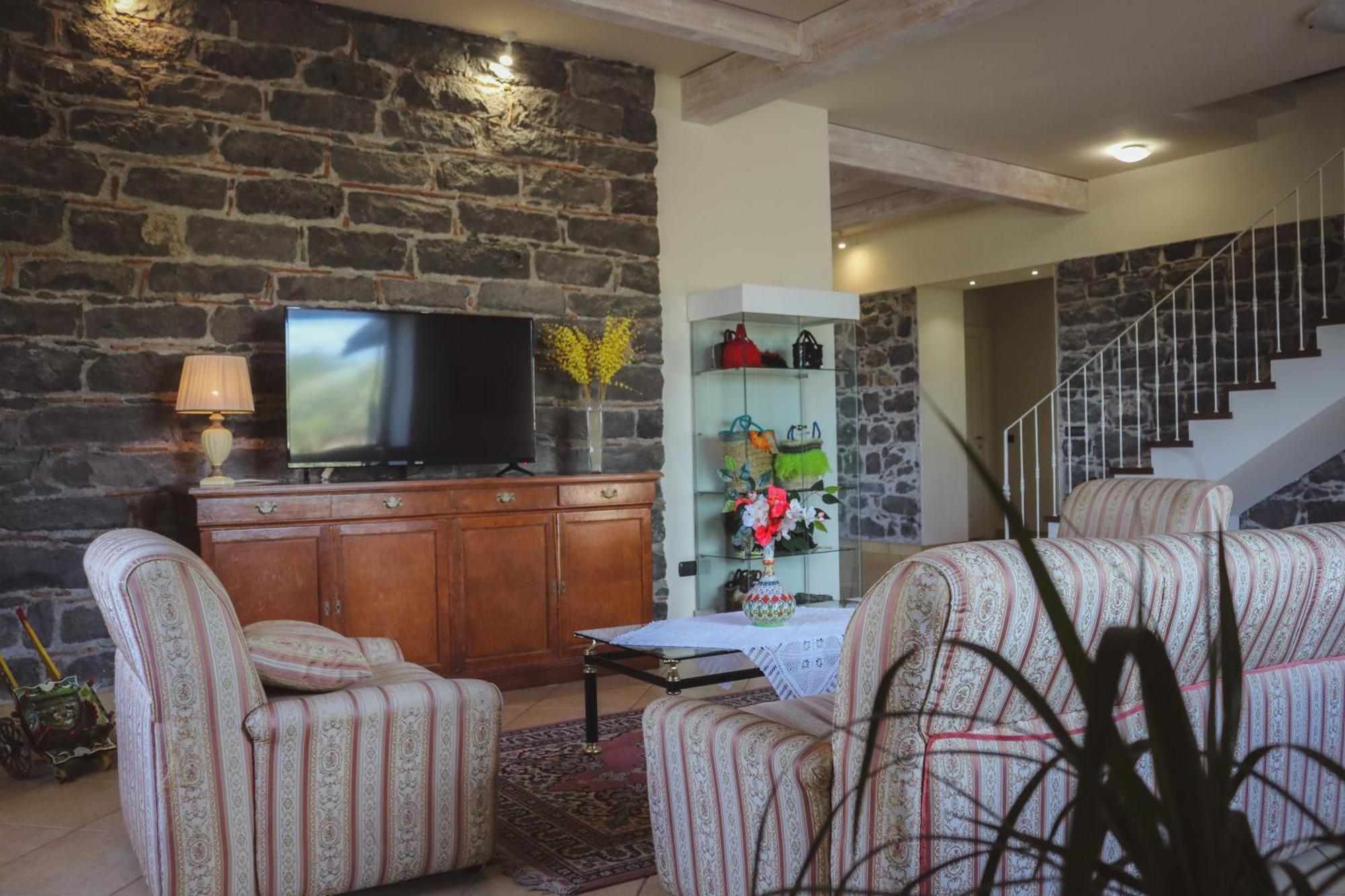 Hotel Ranch Simeto Paterno  Esterno foto