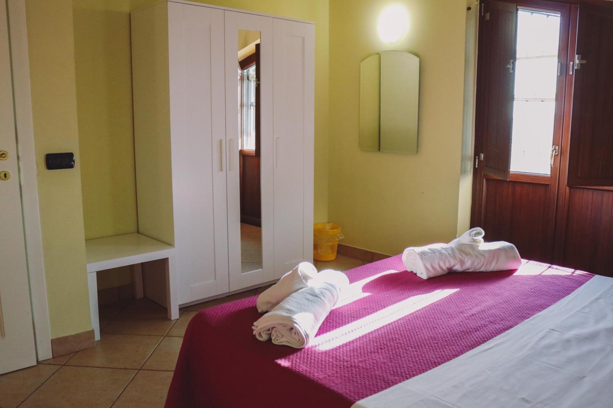 Hotel Ranch Simeto Paterno  Esterno foto