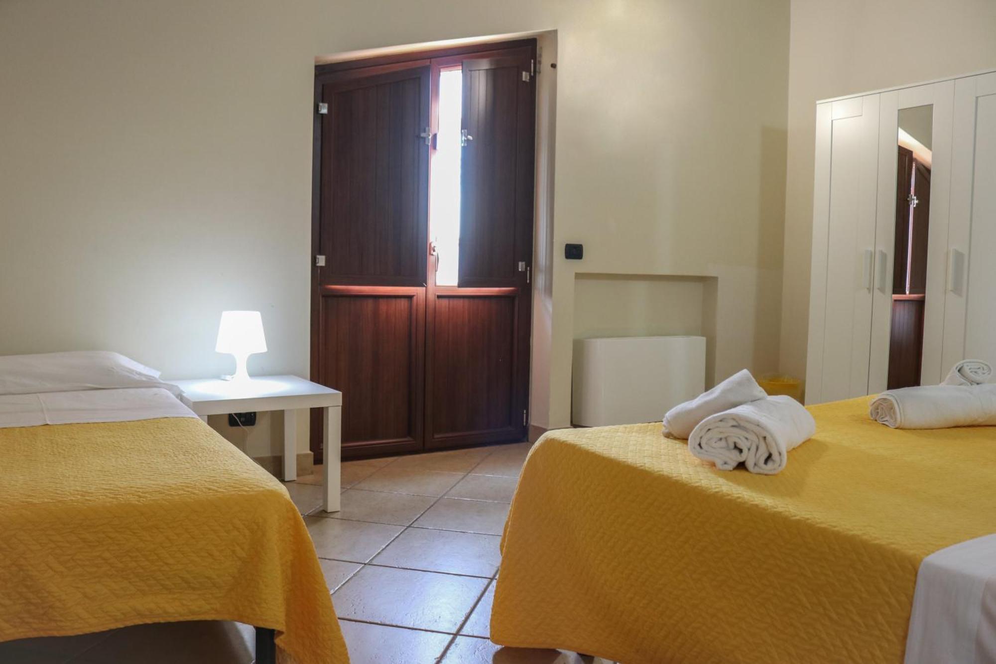 Hotel Ranch Simeto Paterno  Esterno foto